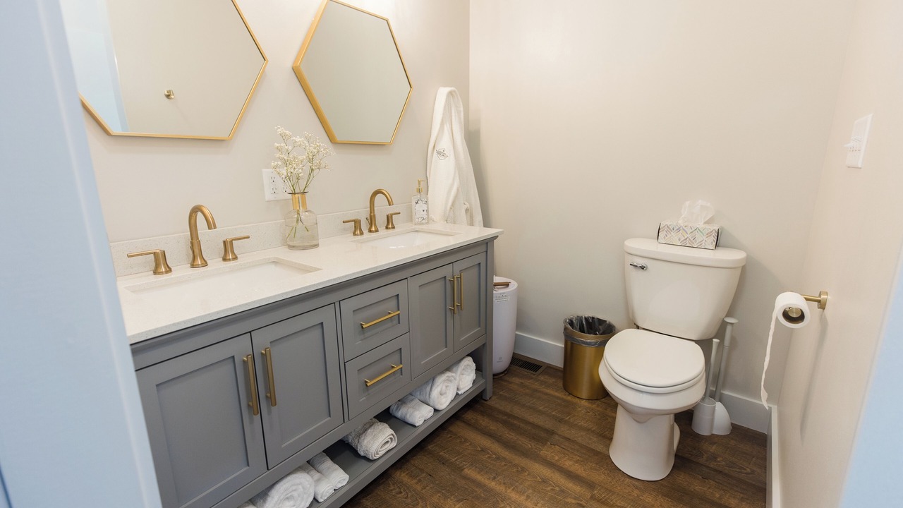 Photo of Bathroom in Lake Forest Estates