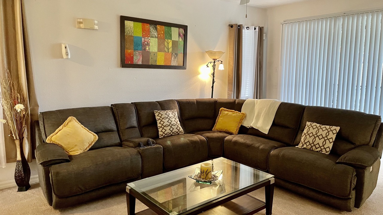 Photo of Livingroom in Sandy Ridge