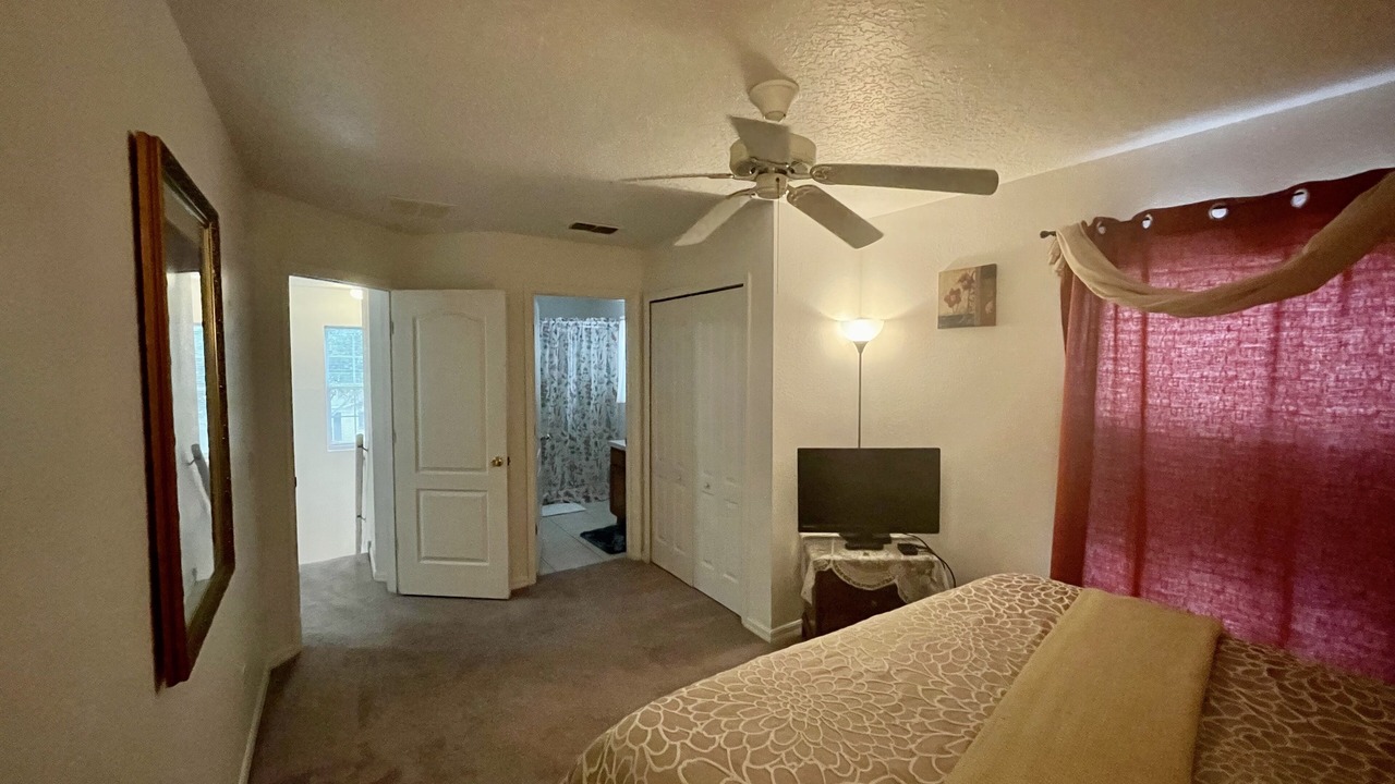 Photo of Bedroom in Sandy Ridge