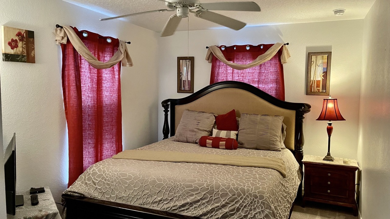Photo of Bedroom in Sandy Ridge