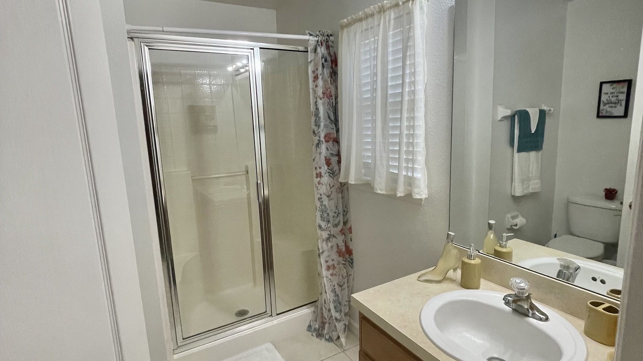 Photo of Bathroom in Sandy Ridge