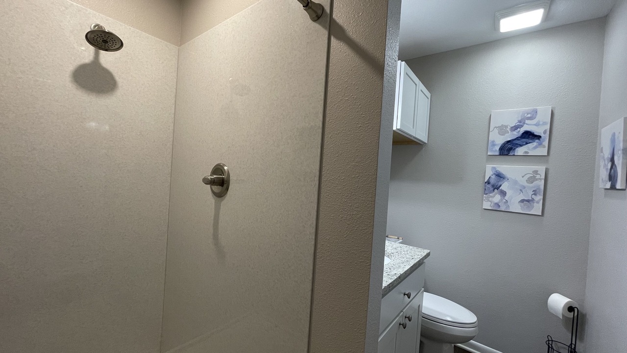 Photo of Bathroom in Redlick