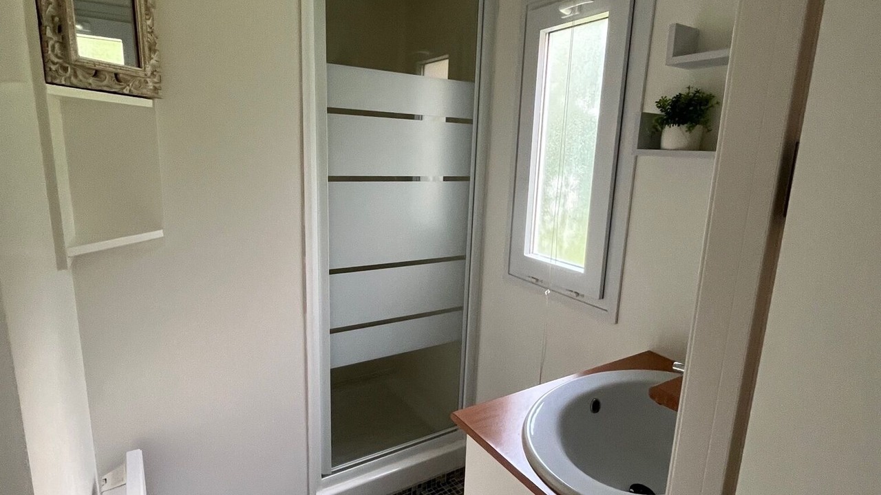 Photo of Bathroom in Bedarrides