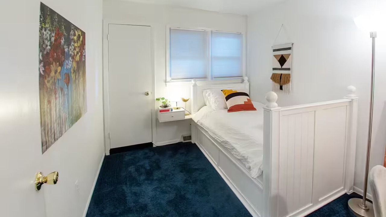 Photo of Bedroom in Lambertville