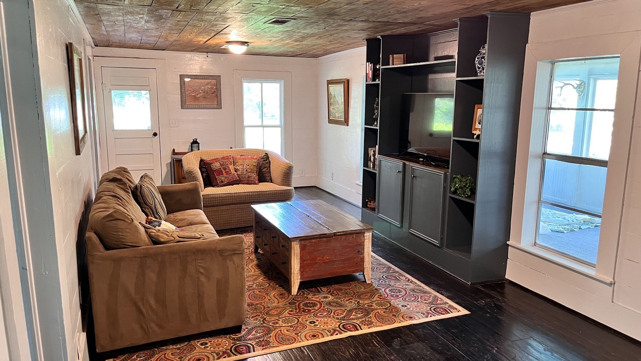 Photo of Livingroom in Waller