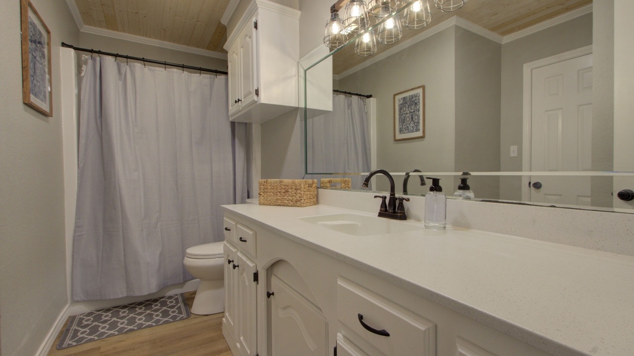 Photo of Bathroom in Texarkana