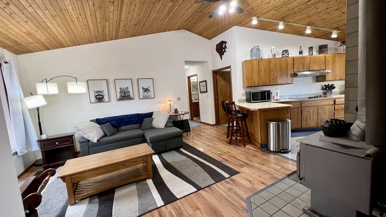 Photo of Livingroom in Finley Point