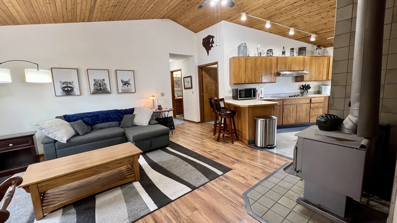 Photo of Livingroom in Finley Point