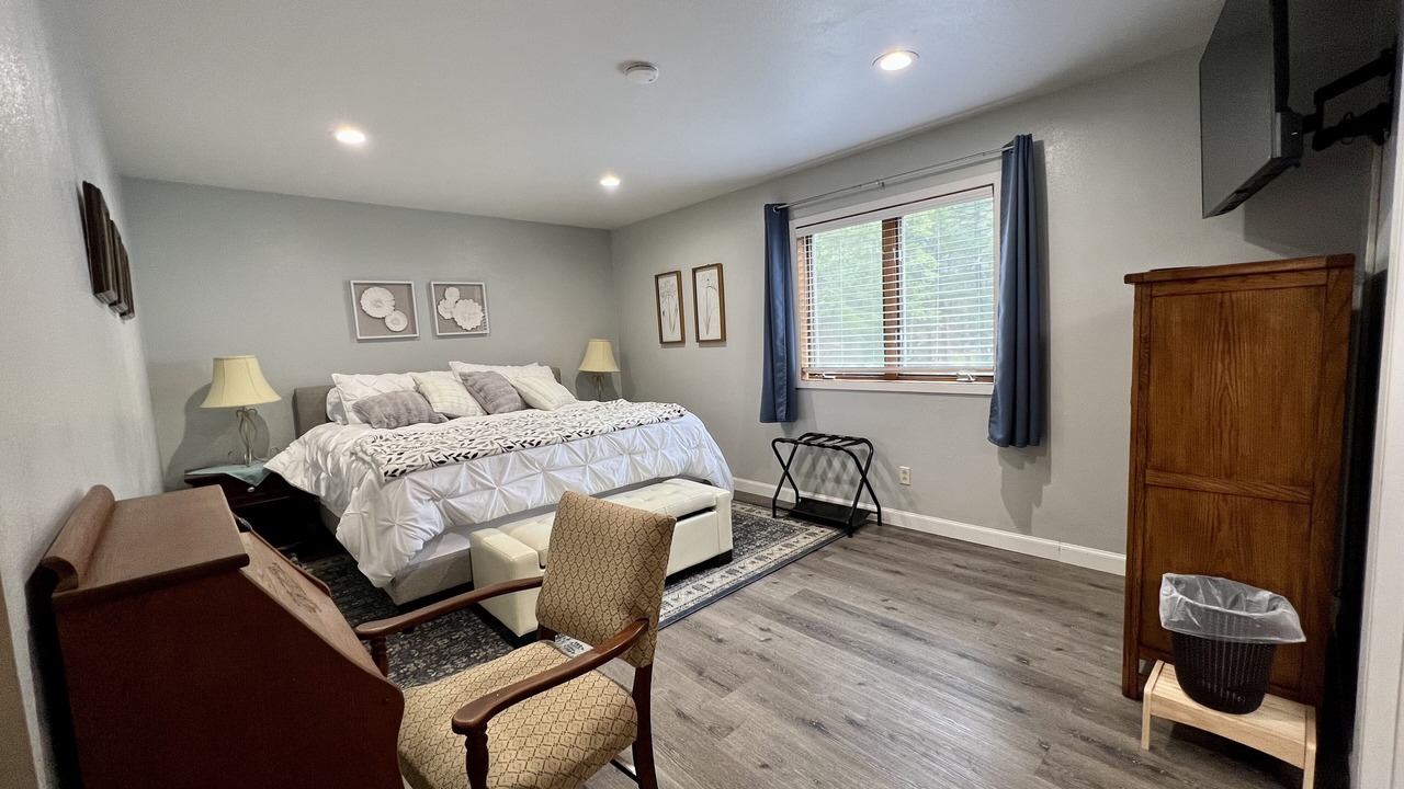 Photo of Bedroom in Finley Point