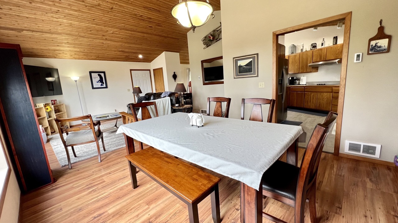 Photo of Others in Finley Point