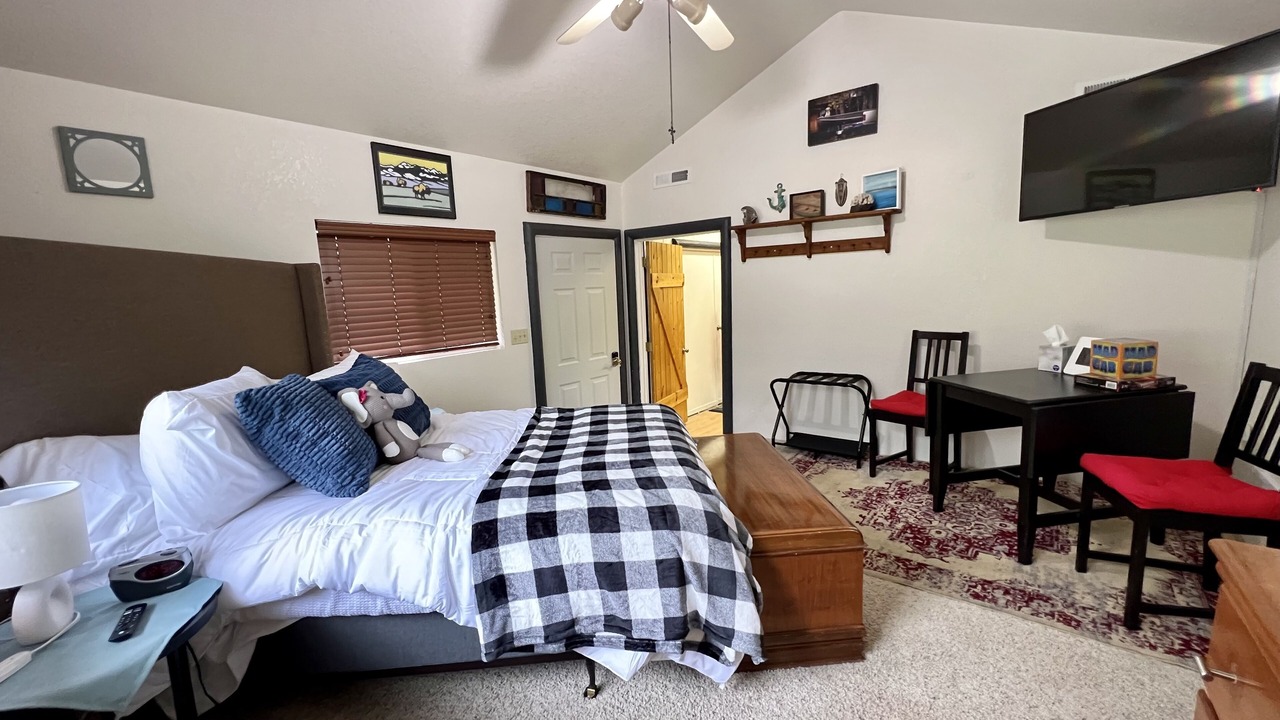 Photo of Bedroom in Finley Point