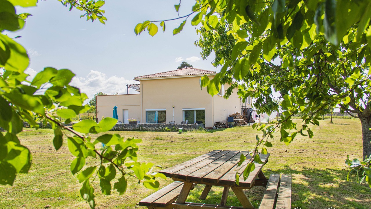 Photo of Outdoor in Saint-Meard-de-Gurcon