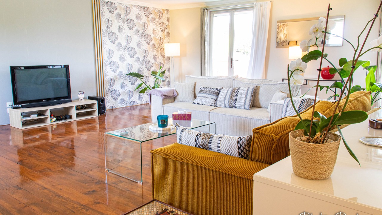 Photo of Livingroom in Saint-Meard-de-Gurcon