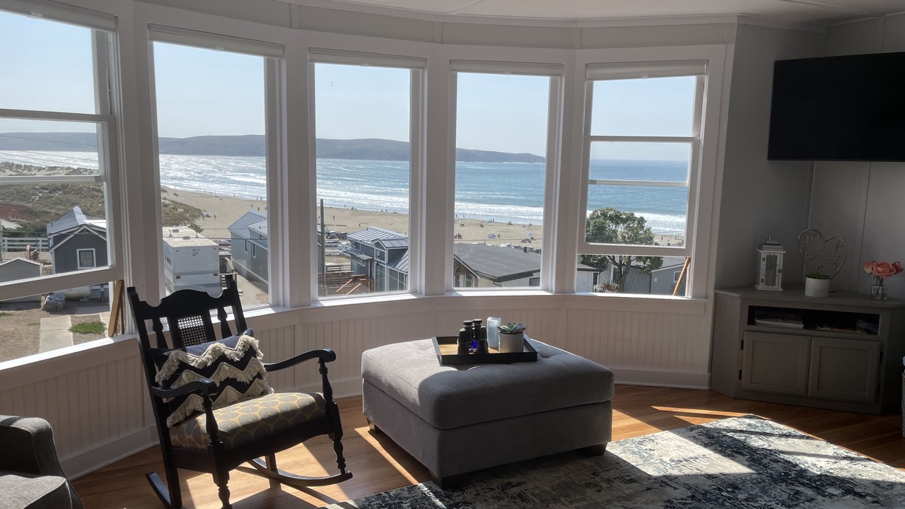 Photo of Livingroom in Dillon Beach