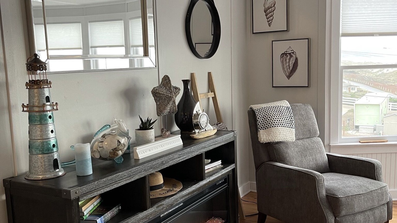 Photo of Livingroom in Dillon Beach