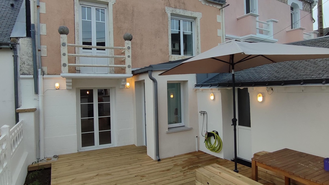 Photo of Outdoor in Sene