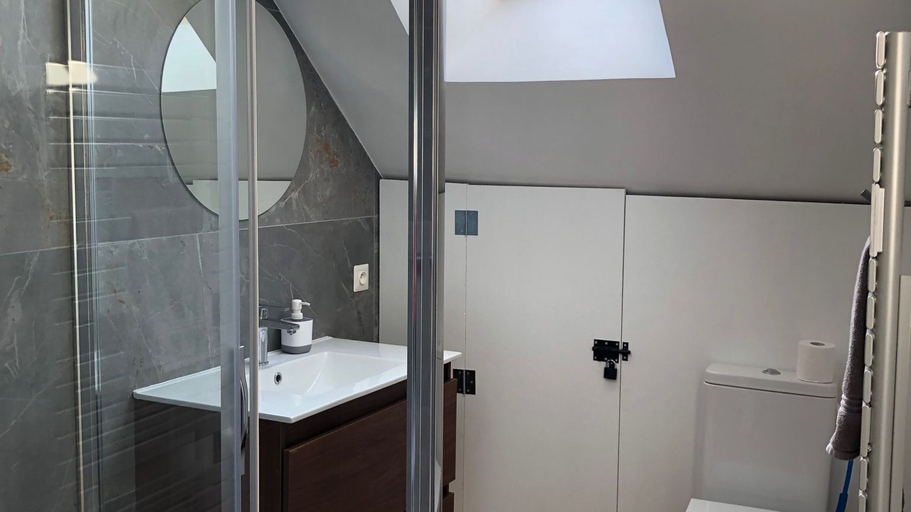 Photo of Bathroom in Sene