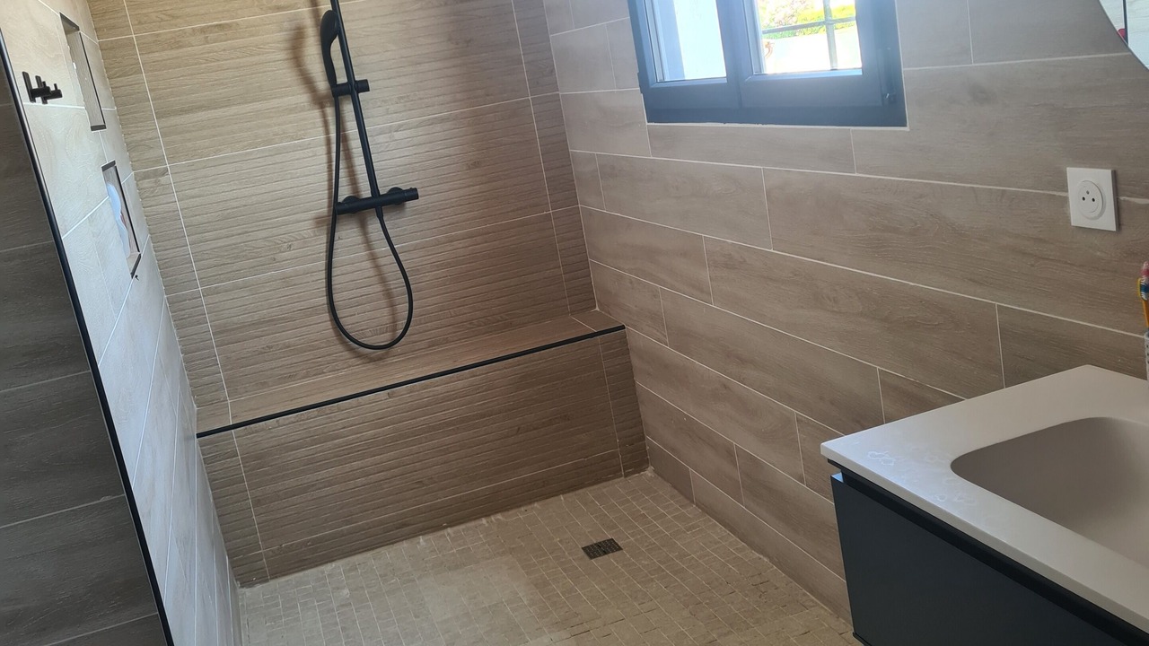 Photo of Bathroom in Saint-Pargoire