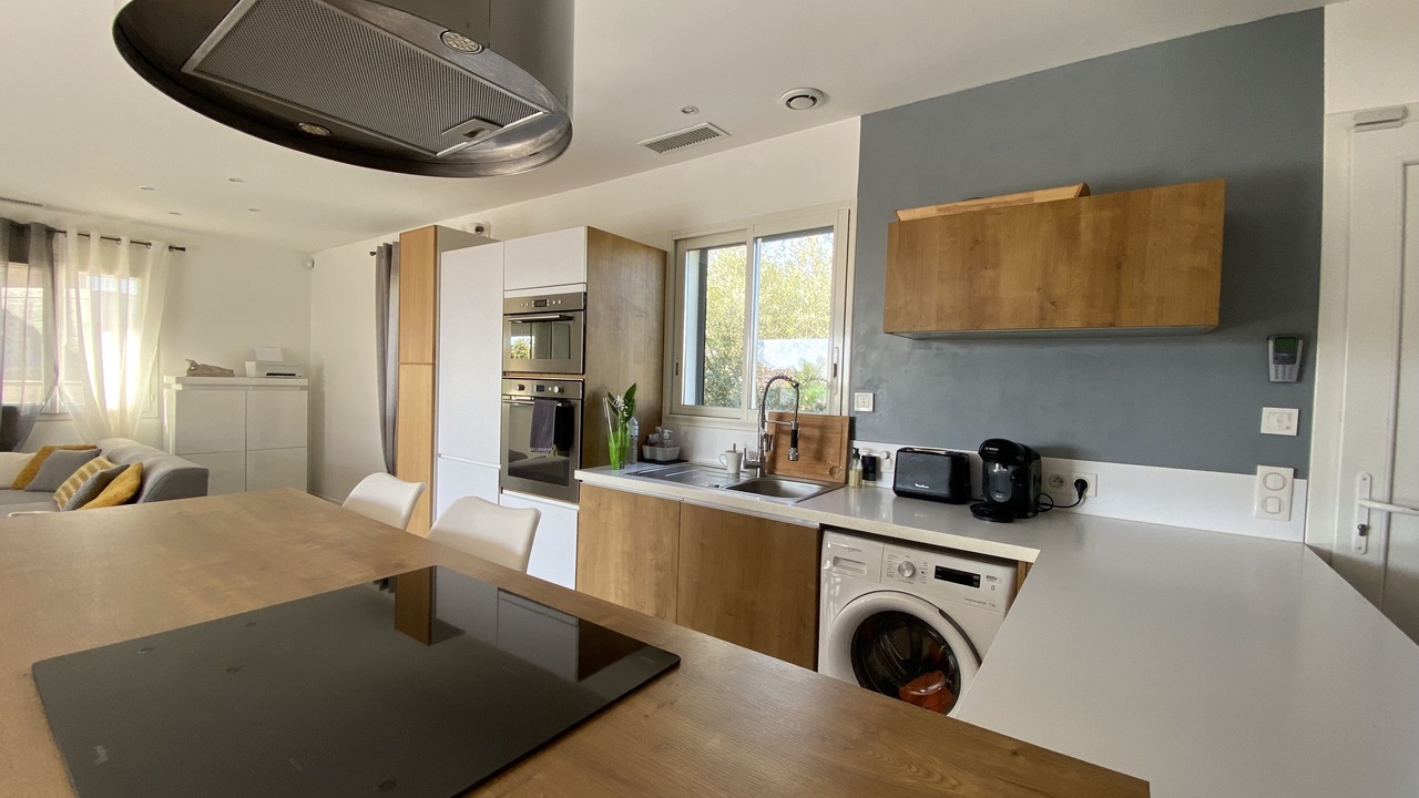 Photo of Kitchen in Boucoiran-et-Nozieres