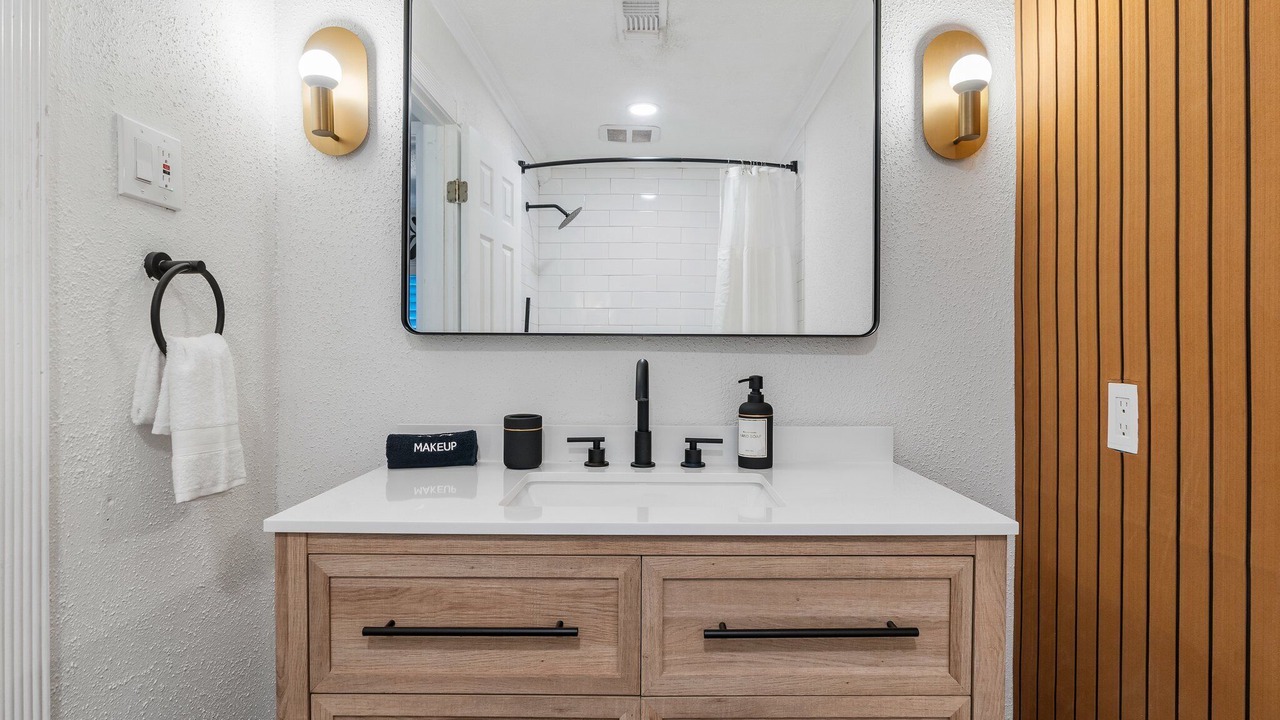 Photo of Bathroom in Spring