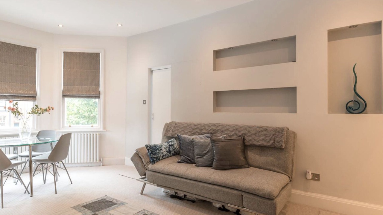 Photo of Livingroom in Brondesbury Park