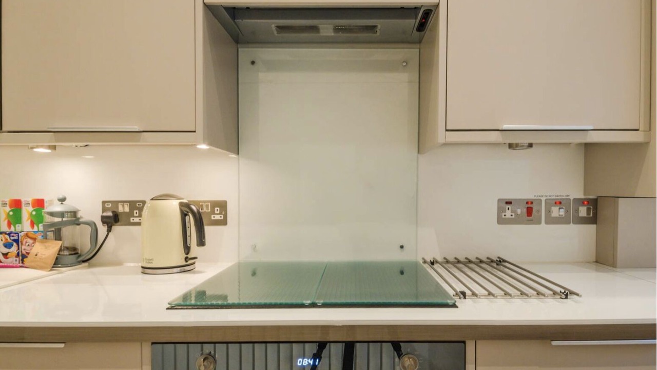 Photo of Kitchen in Brondesbury Park