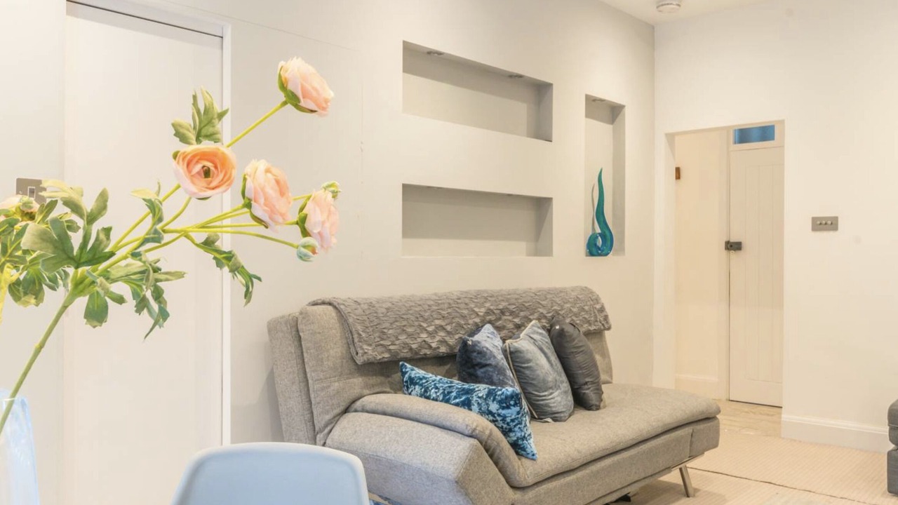 Photo of Others in Brondesbury Park