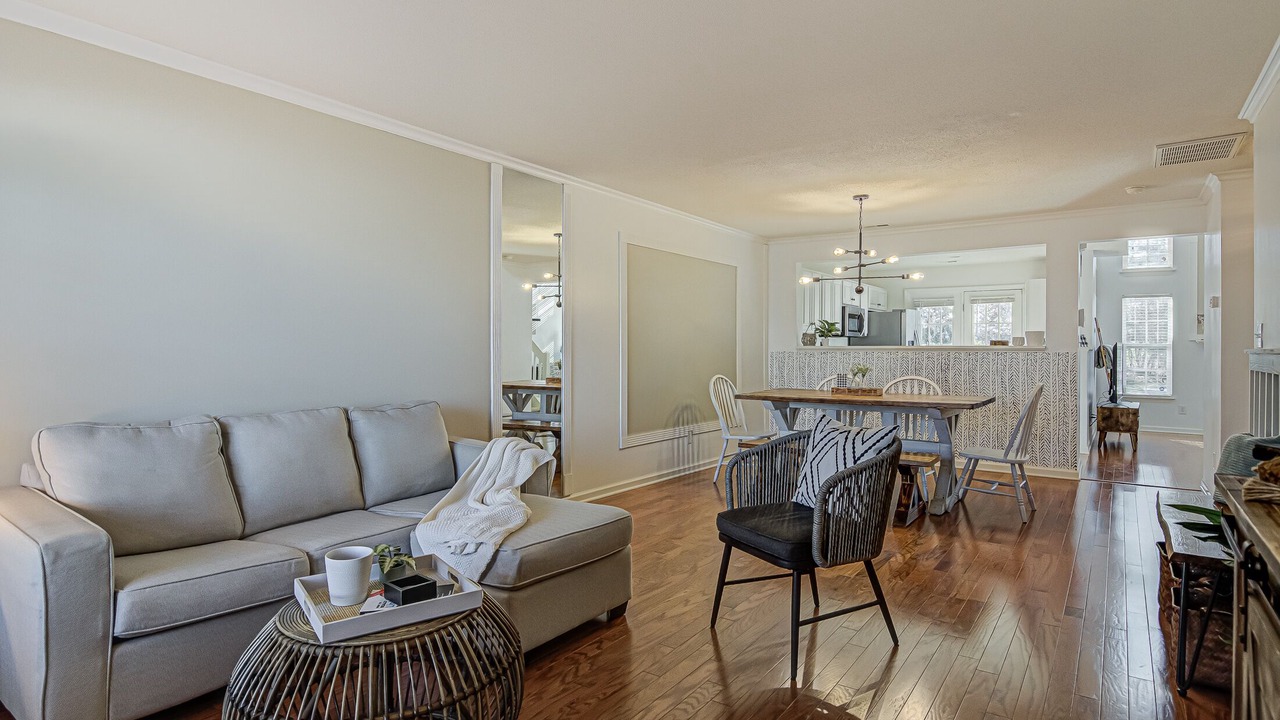 Photo of Livingroom in Greensboro