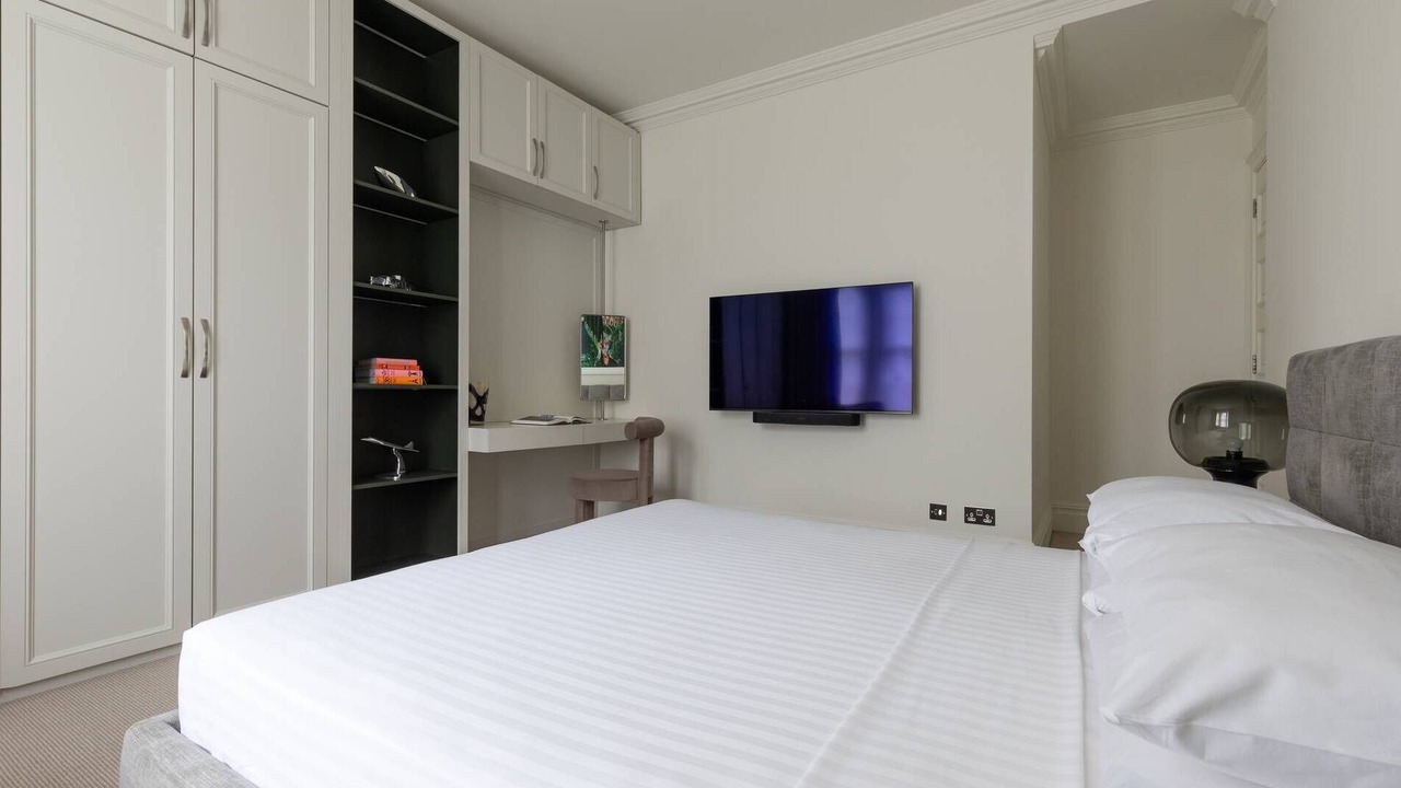 Photo of Bedroom in Chelsea