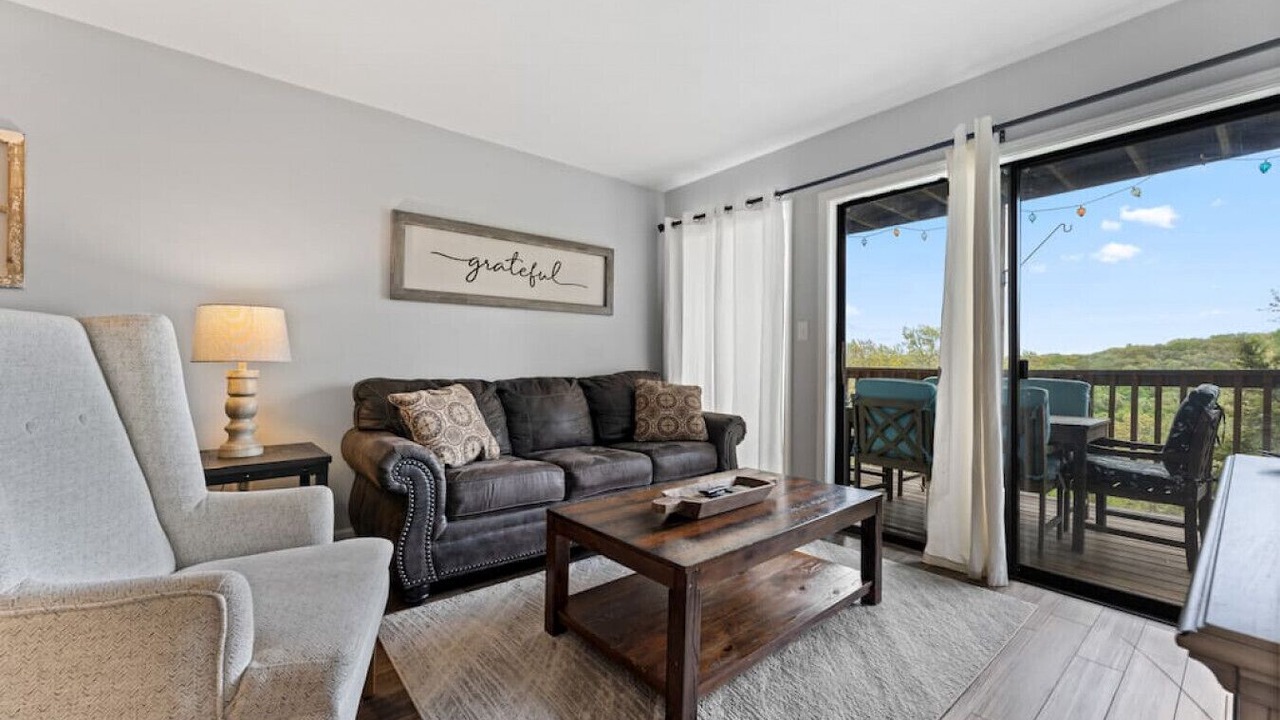 Photo of Livingroom in Notch Estates