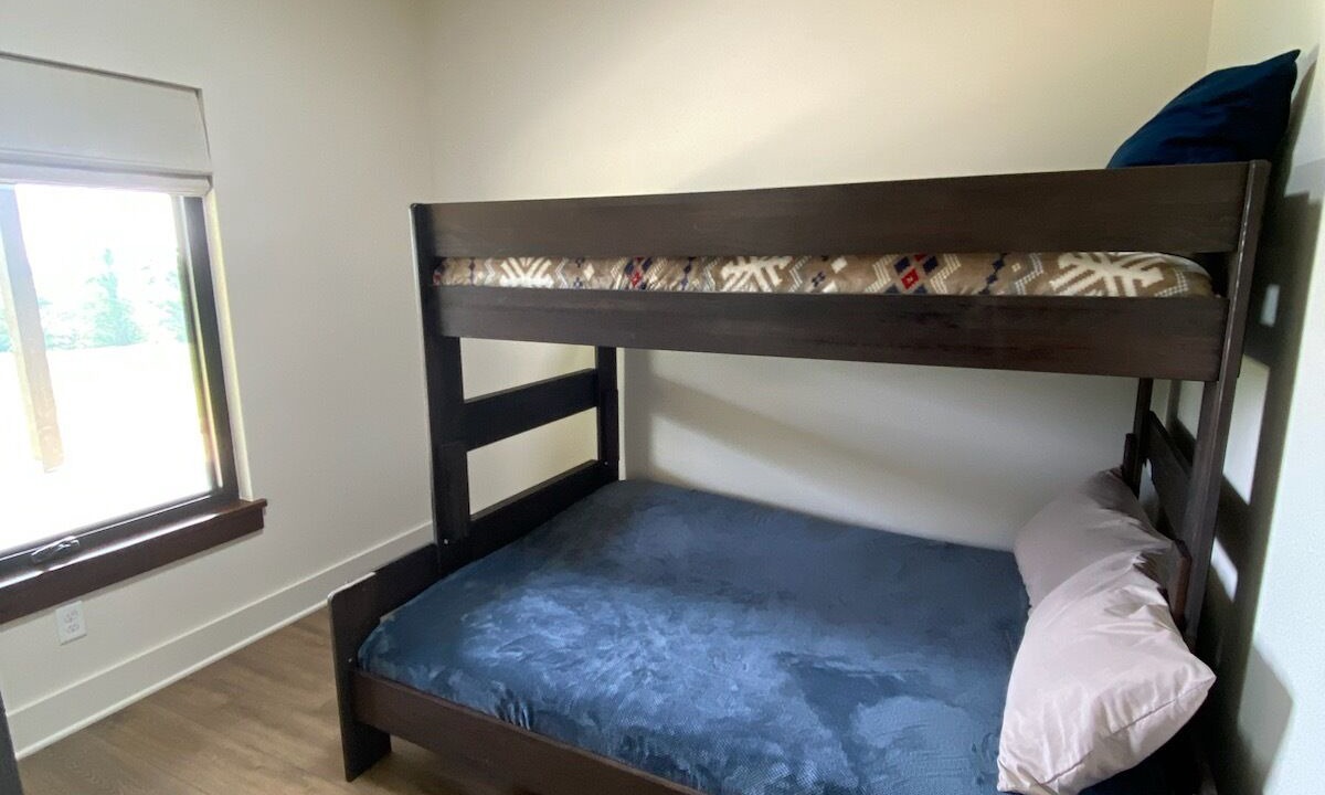 Photo of Bedroom in Cave-in-Rock