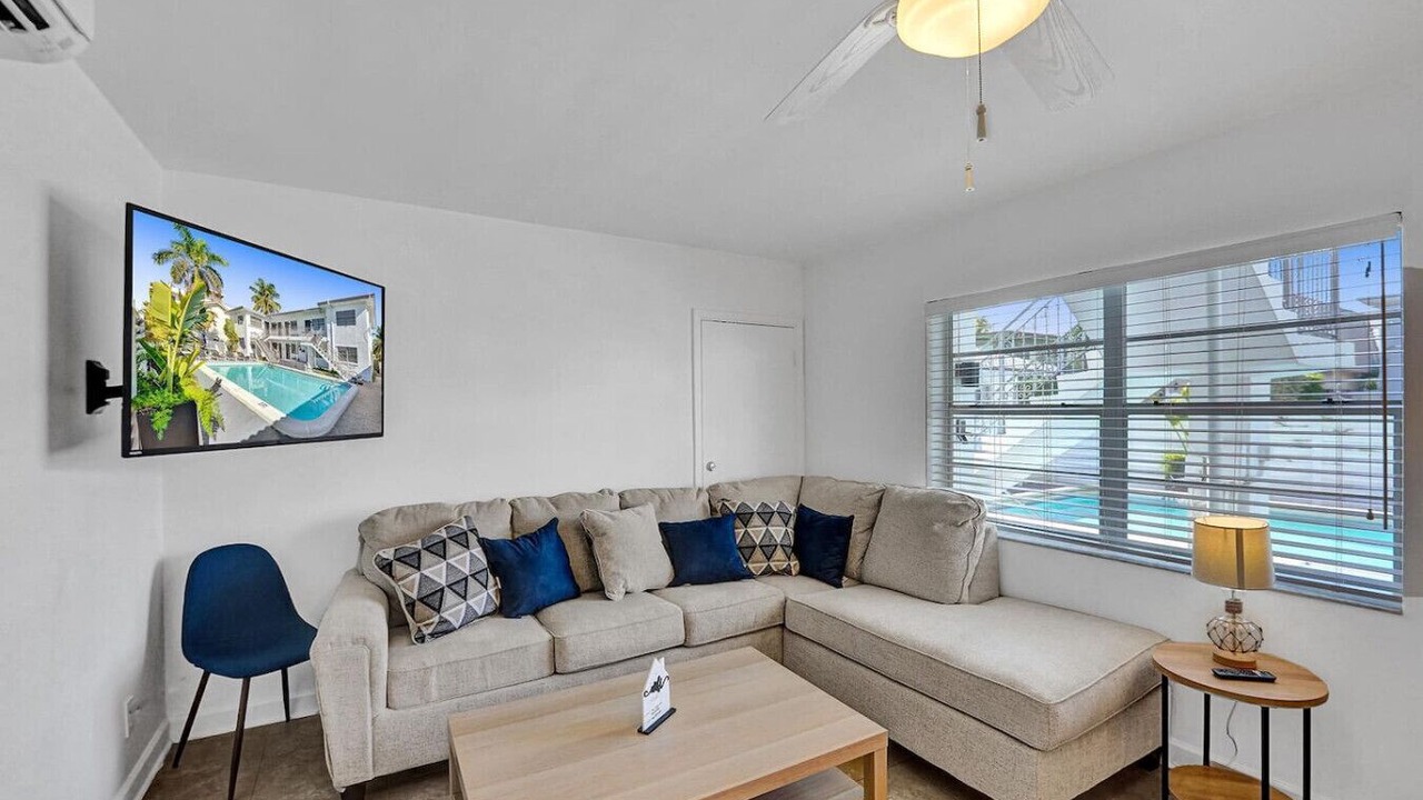 Photo of Livingroom in North Beach