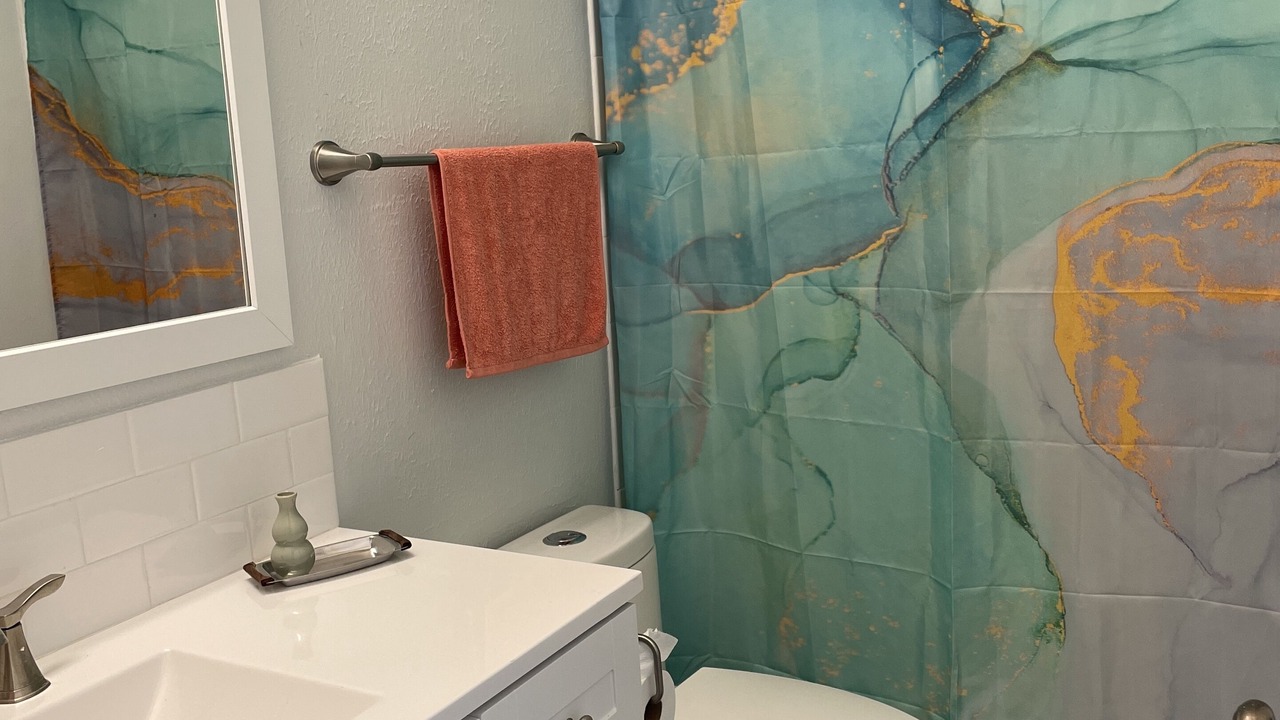 Photo of Bathroom in Nassau Bay