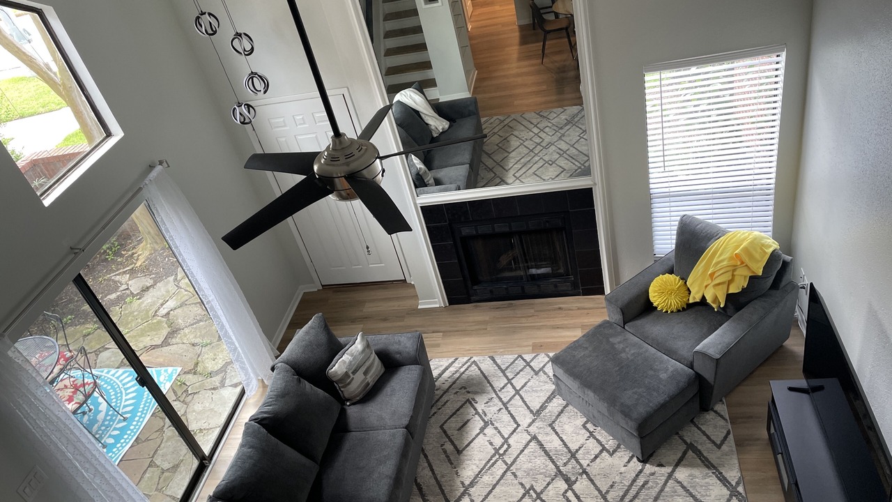Photo of Livingroom in Nassau Bay