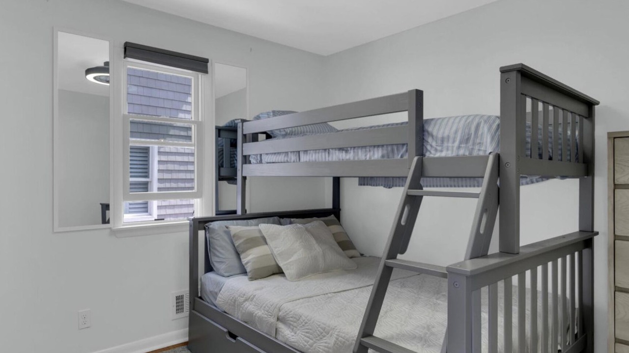 Photo of Bedroom in Ortley Beach