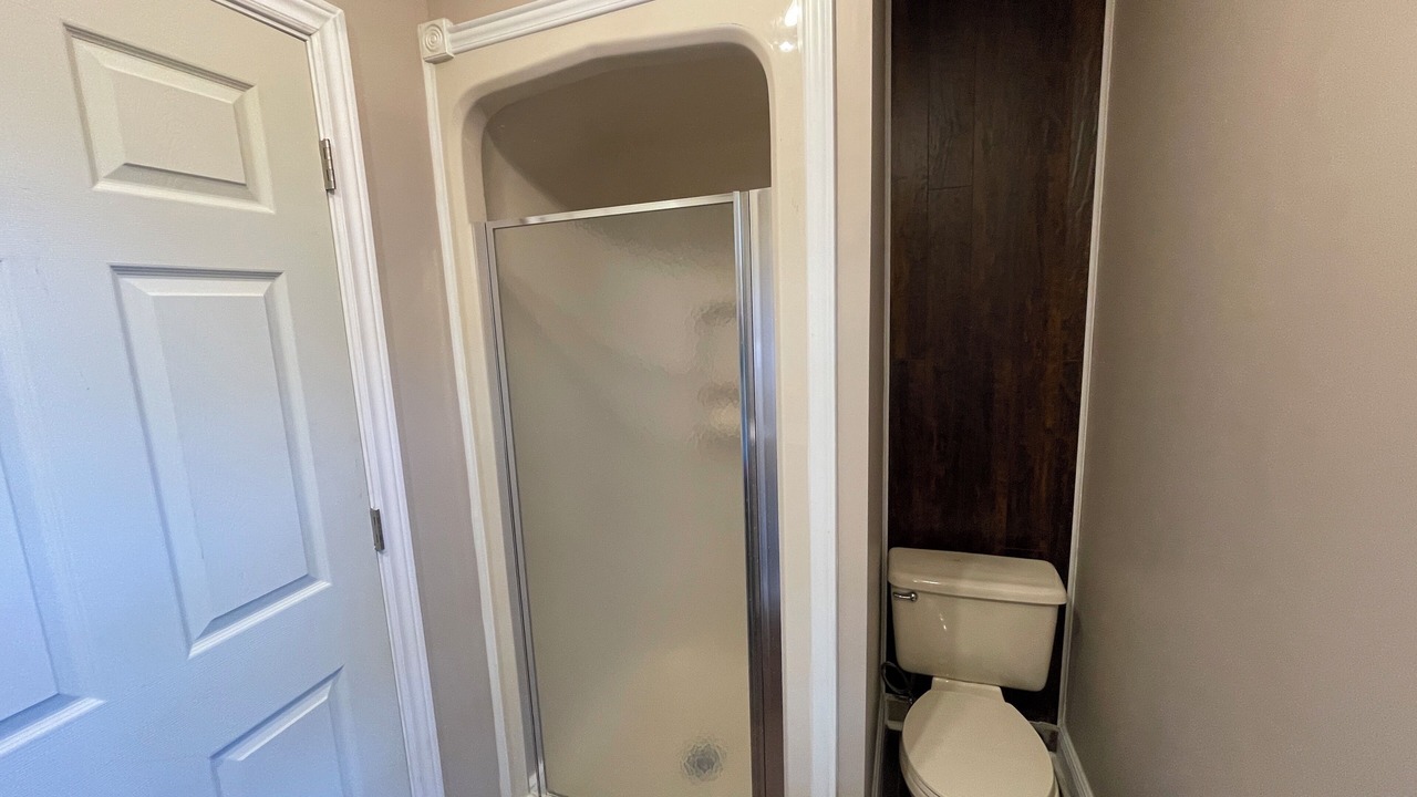 Photo of Bathroom in Downtown Niagara Falls