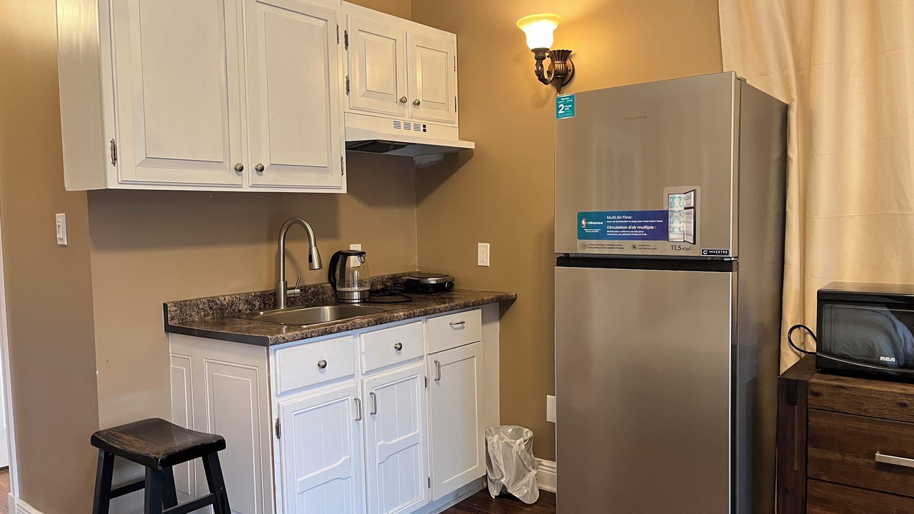 Photo of Kitchen in Downtown Niagara Falls