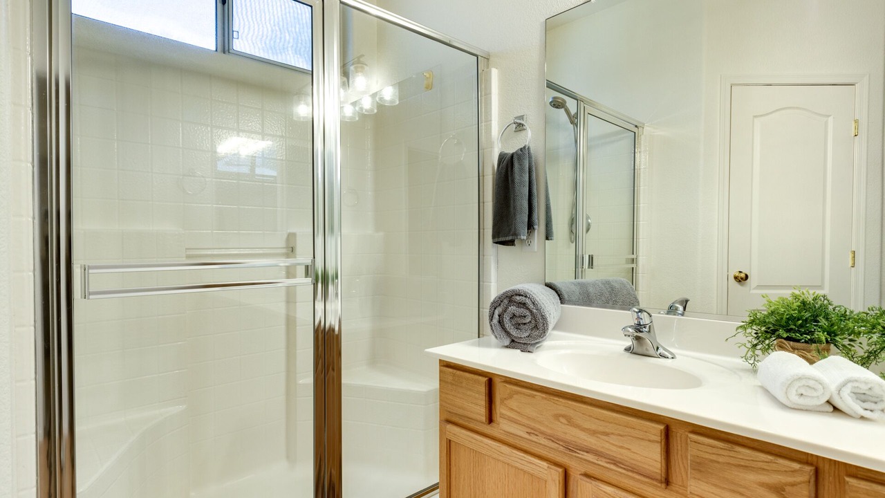 Photo of Bathroom in Sunrise