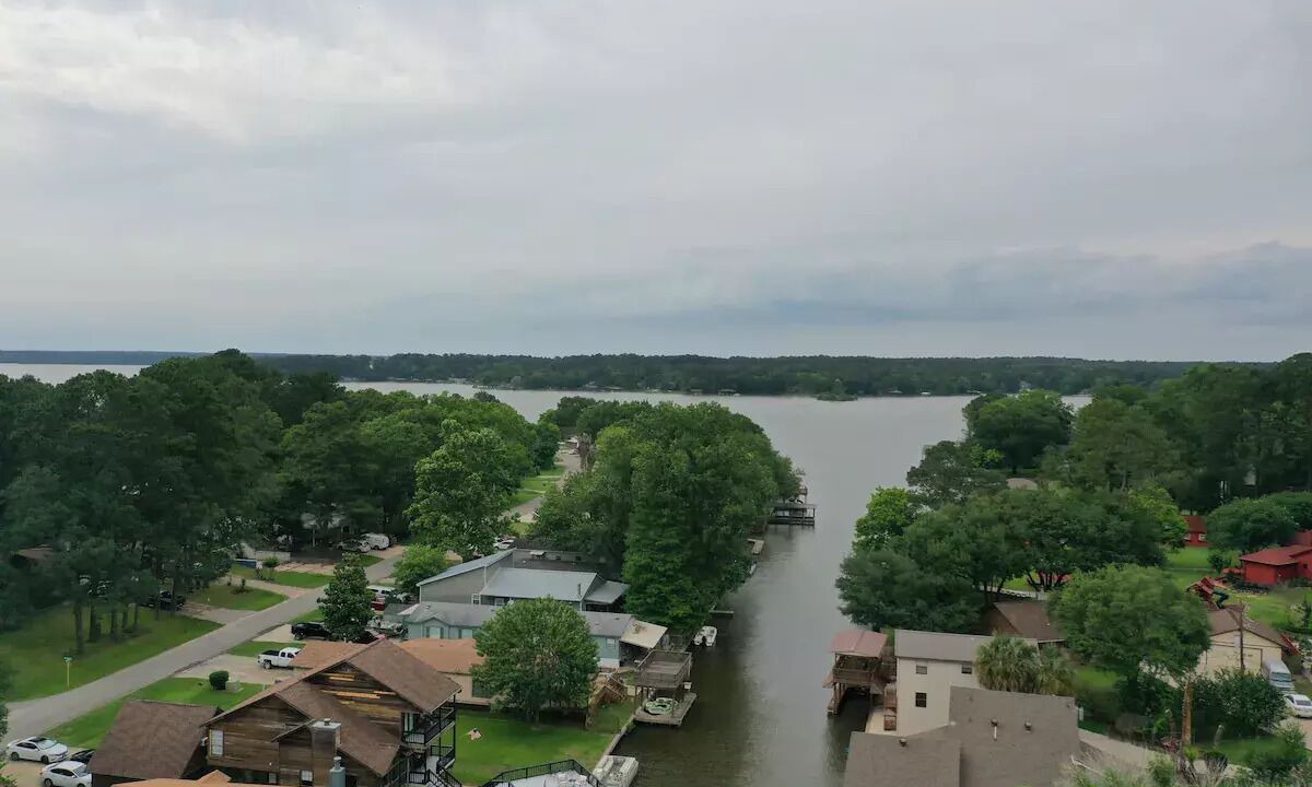 Photo of Outdoor in Willis