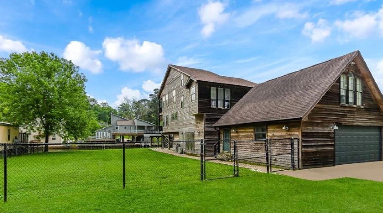 Photo of Outdoor in Willis