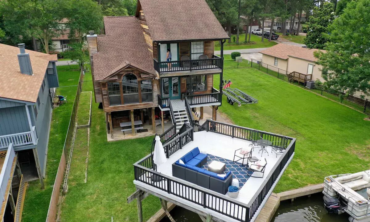 Photo of Outdoor in Willis