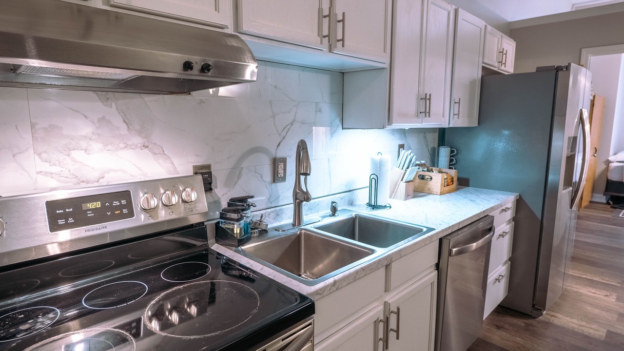 Photo of Kitchen in Downtown Lafayette Historic District