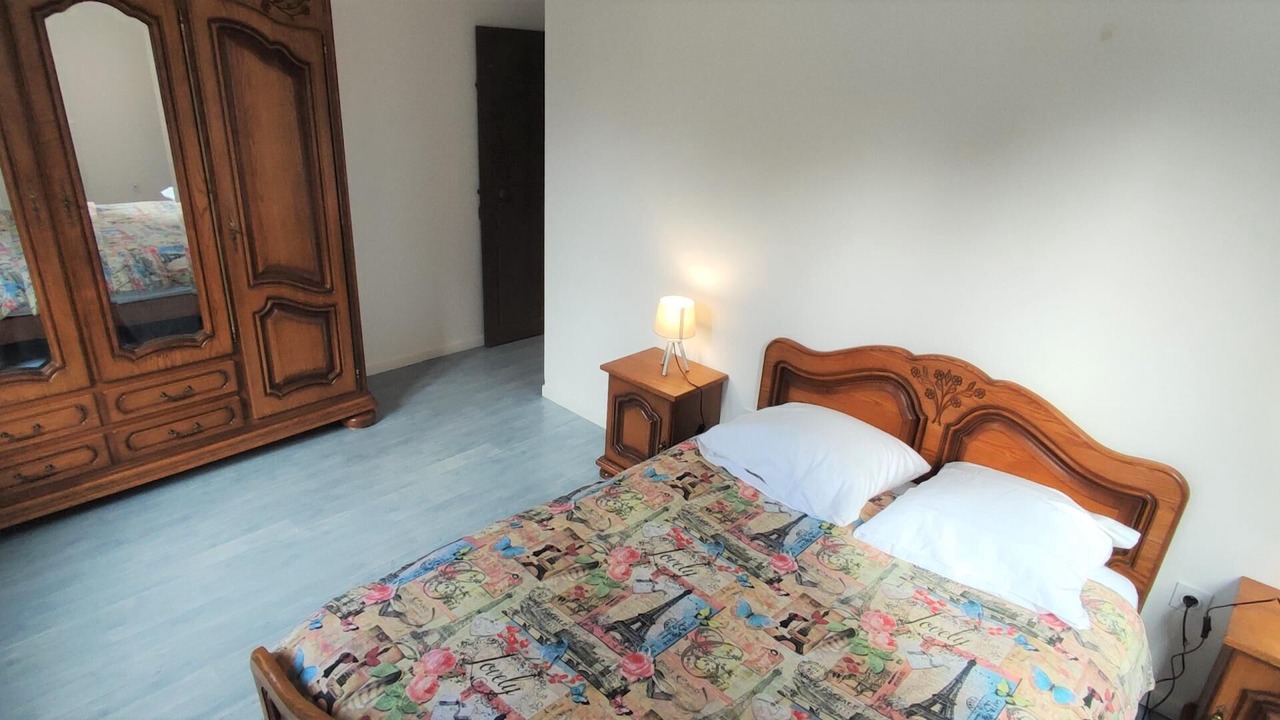 Photo of Bedroom in Fumay