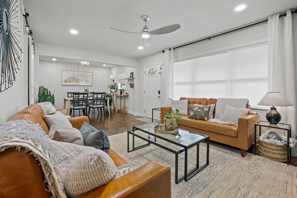 Photo of Livingroom in Marietta