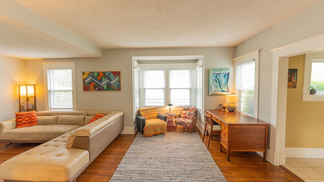 Photo of Livingroom in Lee's Summit