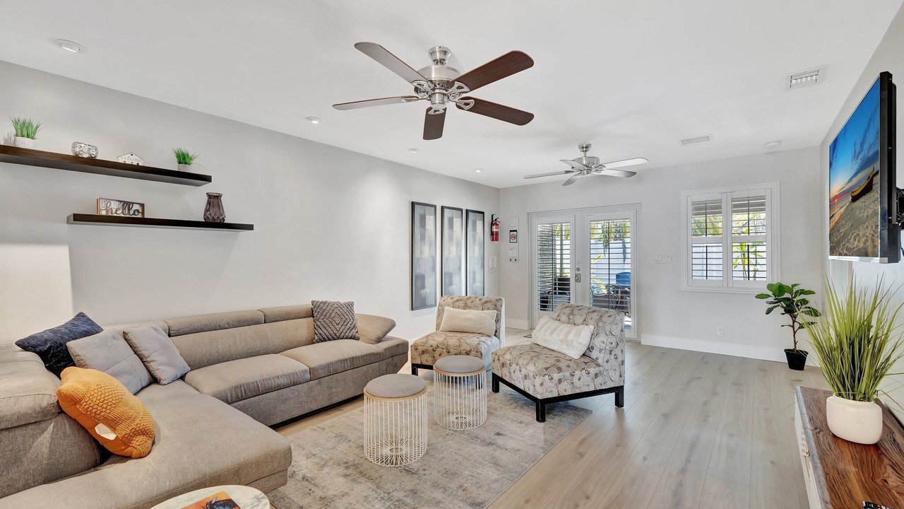 Photo of Livingroom in Wilton Manors