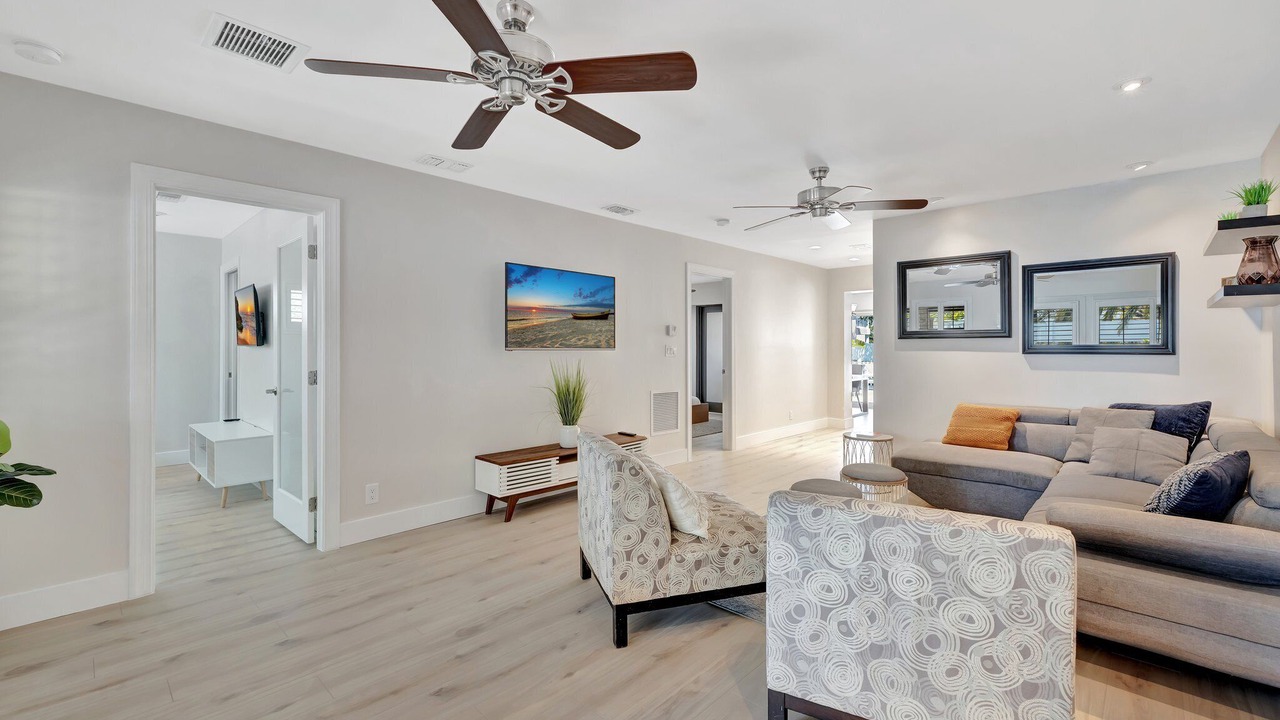 Photo of Livingroom in Wilton Manors