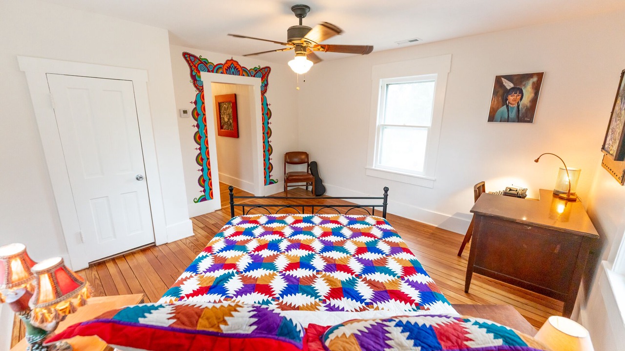 Photo of Bedroom in Lee's Summit