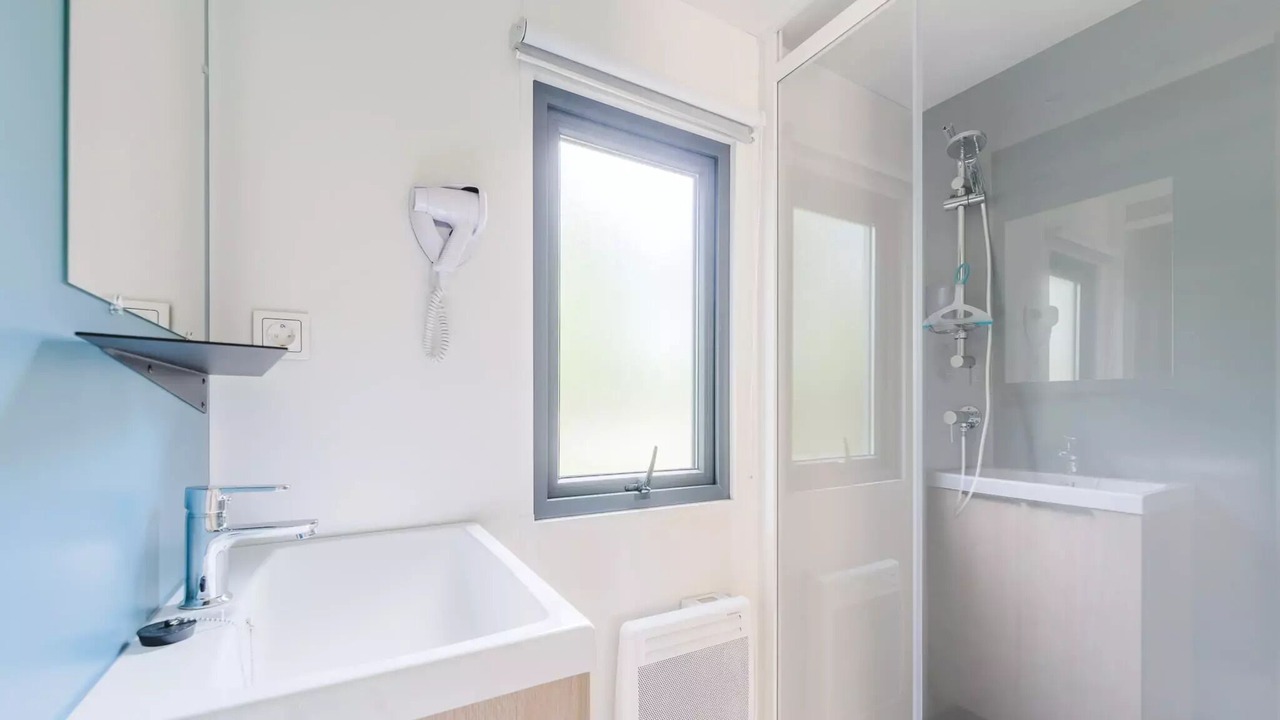 Photo of Bathroom in Saint-Julien-de-Concelles