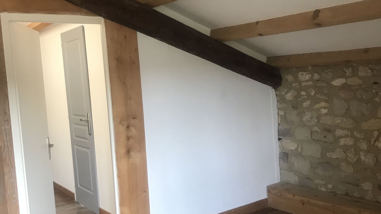 Photo of Others in Collias